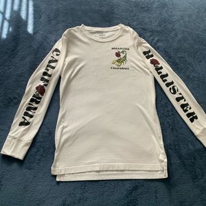 Hollister long sleeve tee - size small